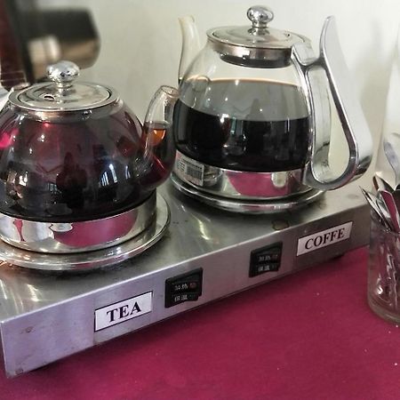 Grand Capital Hotel 아쿠레 외부 사진